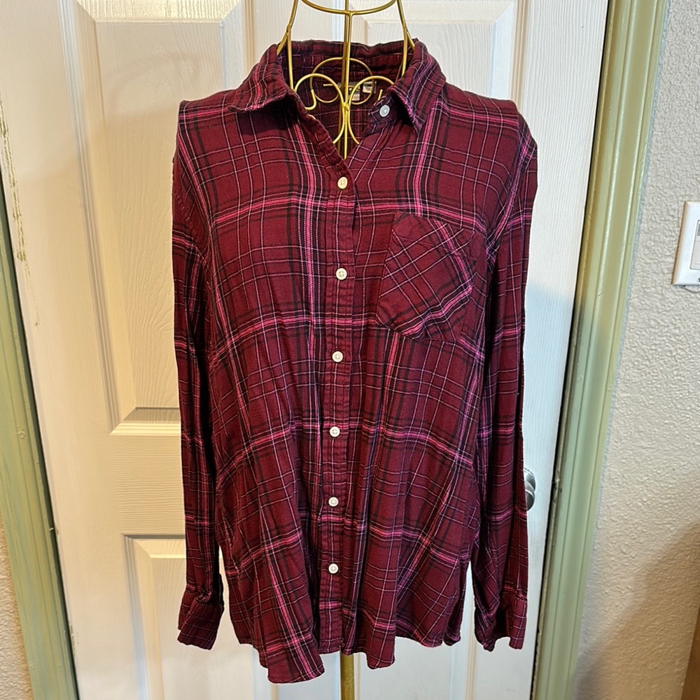 GAP Red Casual Button Down red and pink flannel Shirt Relaxed Fit size XL